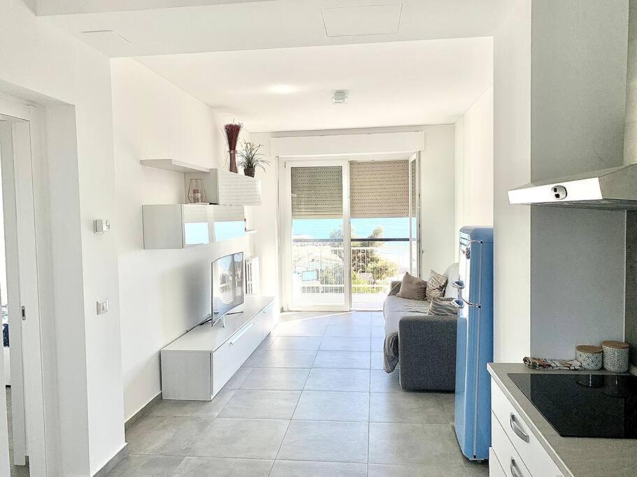 10 Min. Da Sanremo Appartamento Vista Mare Таджа Екстериор снимка